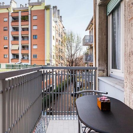 Milano Apartment Ana Exterior photo
