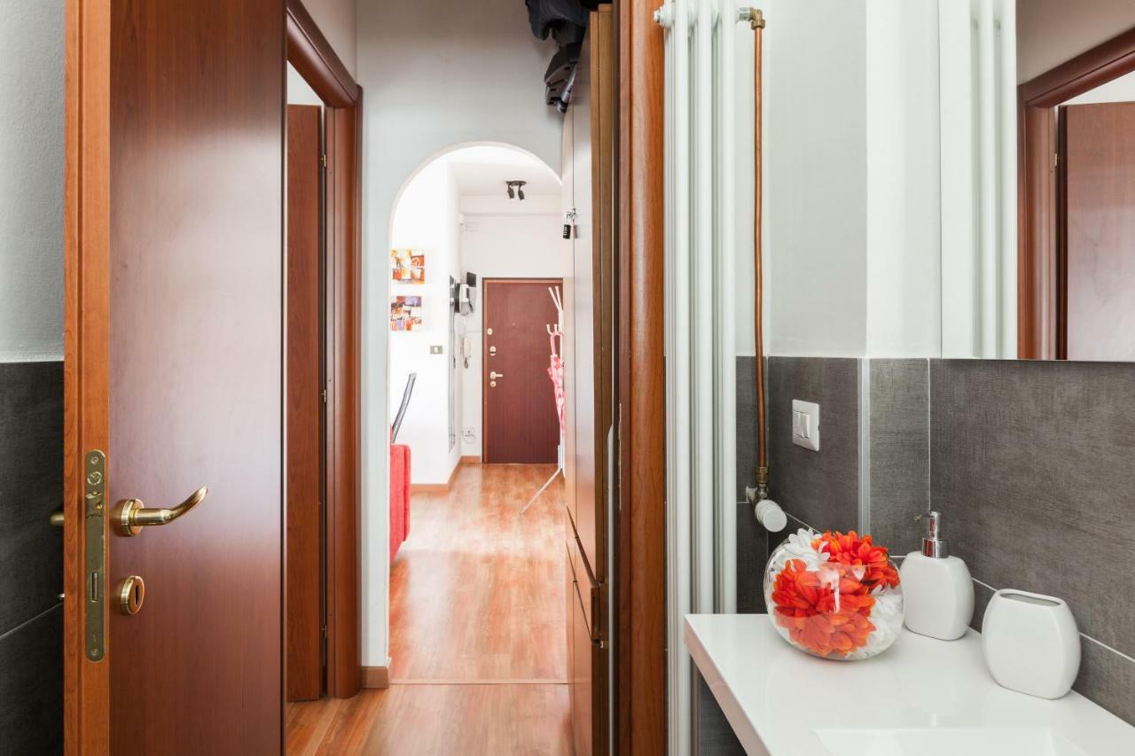 Milano Apartment Ana Exterior photo